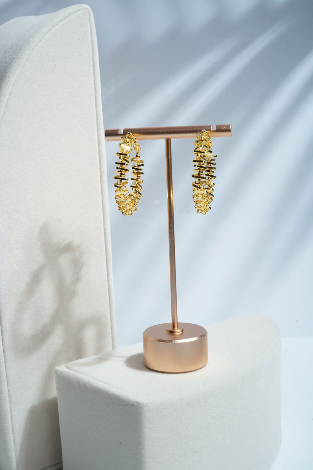 Minimalist Hoops
